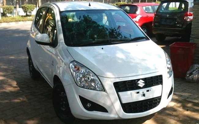 2-20120326_suzuki_splash_ritz.jpg