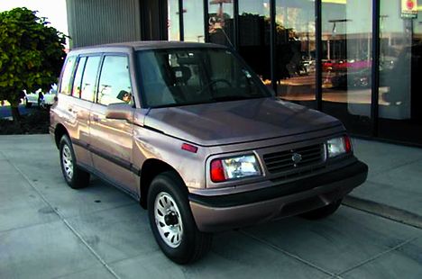 suzuki-726-1.jpg