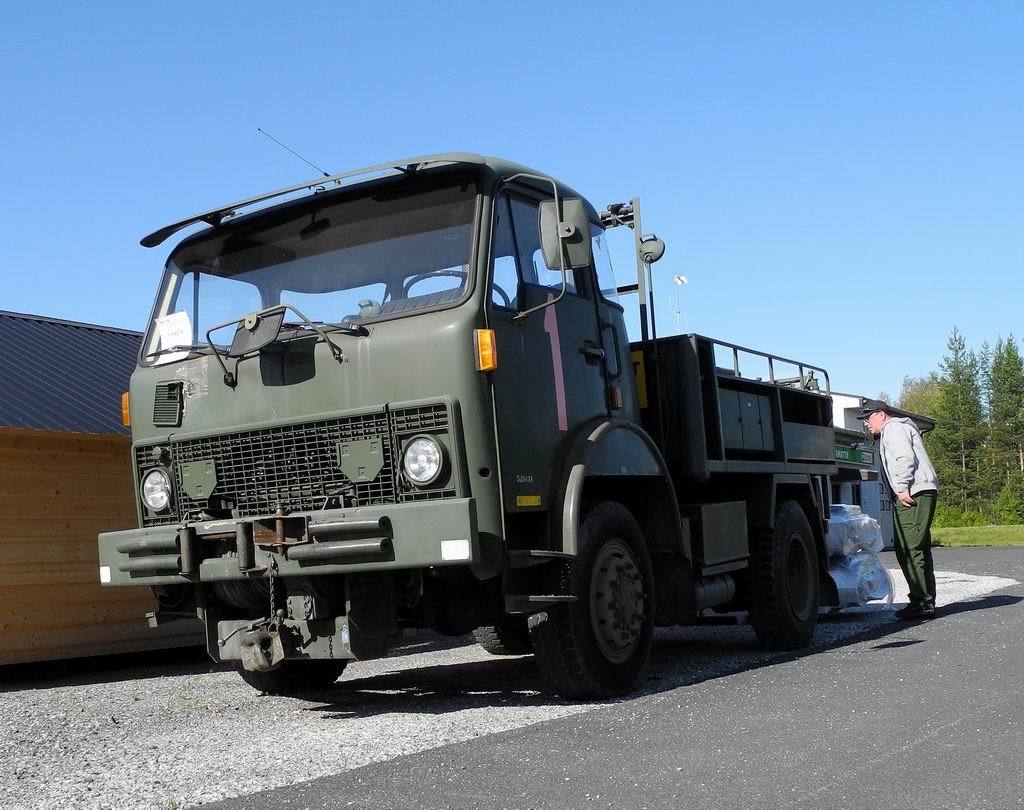 s-605.jpg