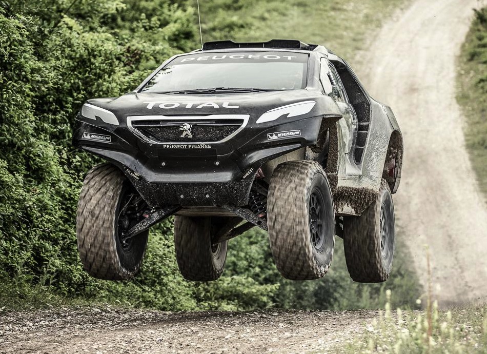 2015-Peugeot-2008-DKR-jump.jpg