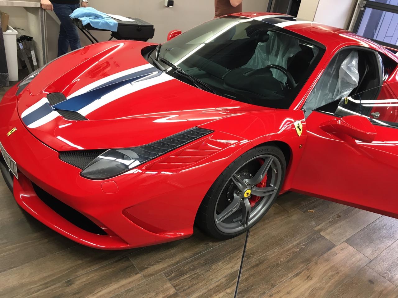 ferrari2.jpg