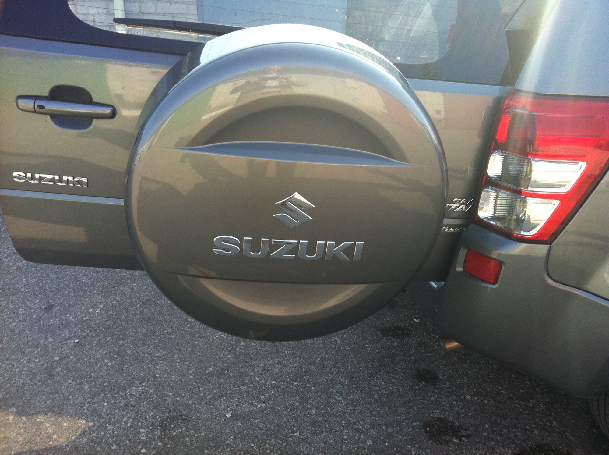 Suzuki LOGO.JPG