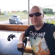 Алехсандер Б.